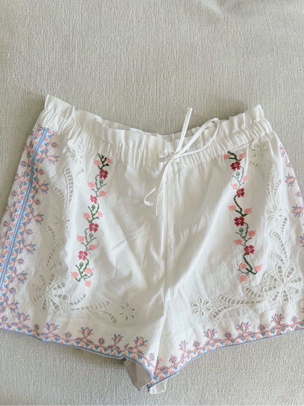 Sezane Math Shorts Pastel Embroidery NWT - Picture 2 of 5